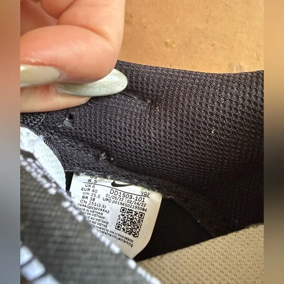 Nike Dunk Low “Panda” 8.5/Eur 40 - Picture 2 of 8